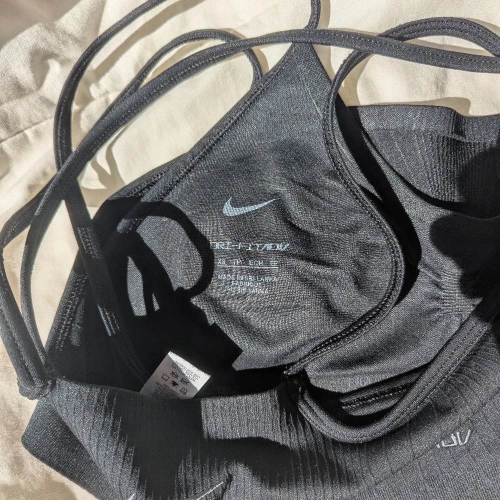 Nike Dri-Fit ayered Spagetti Strap XS Black Double Layer Sports Bra - Picture 4 of 4